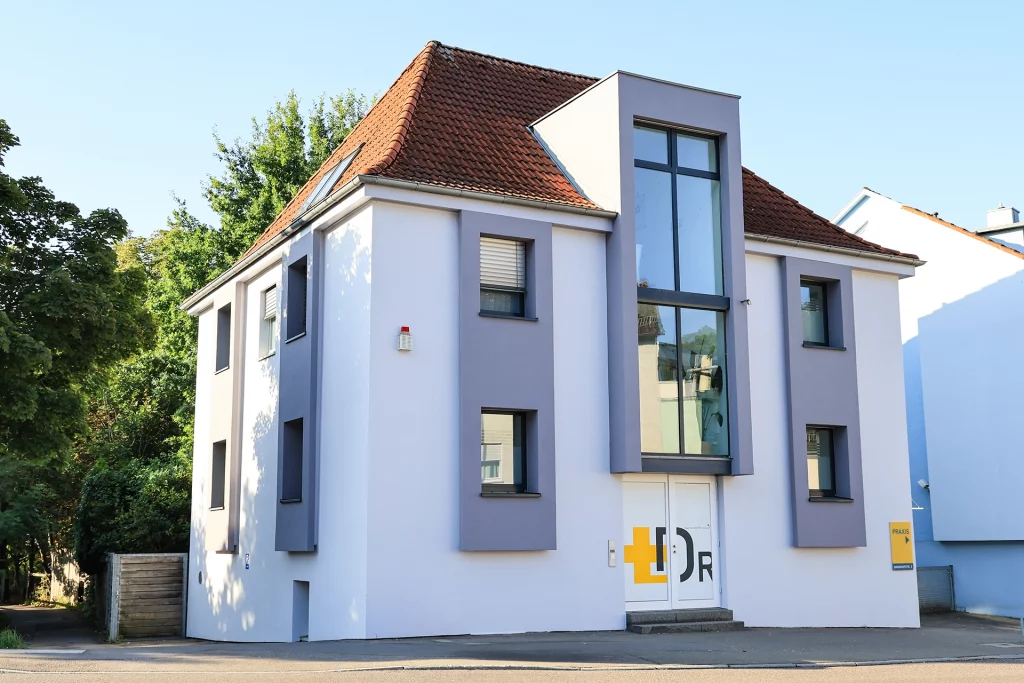Praxis außen 2 Kopie